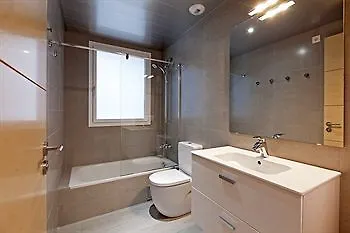 Bbarcelona Gaudi 4* Барселона